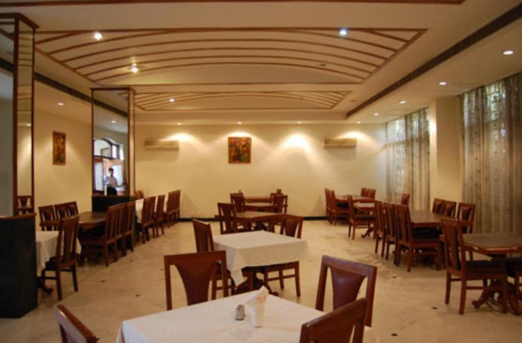 Hotel Sita Manor Gwalior Exterior photo